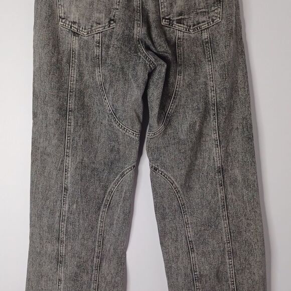 Stylish Gray Women's Jeans - Picture 5 of 13